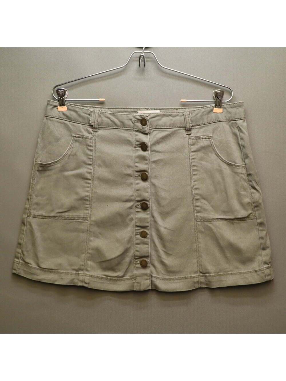 Jolt Olive Green Button Front Mini Skirt 13/31W Utility Cargo Pockets A-Line